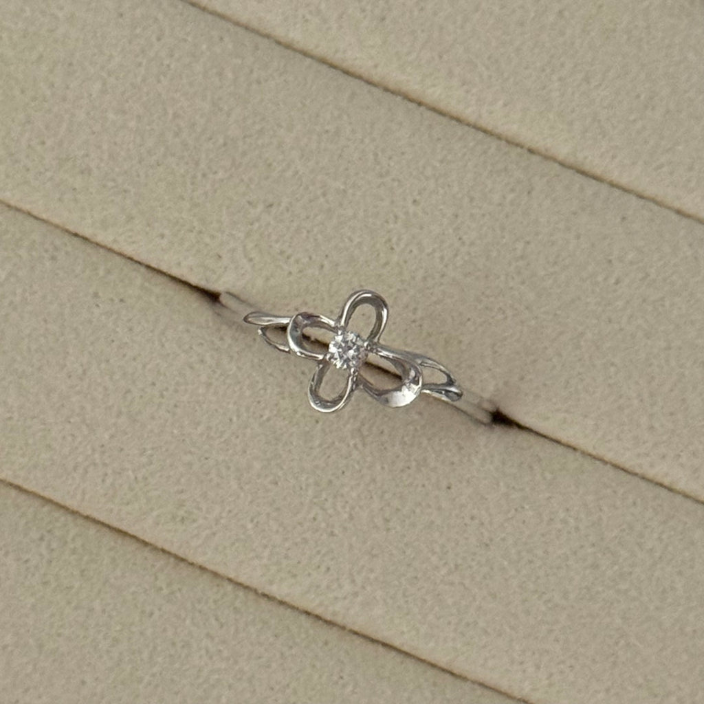 18K Dual Bloom Diamond Ring